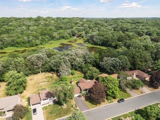 4288 Dunrovin Ln, Saint Paul, MN 55123