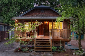 15516 10th Ave NE, Shoreline, WA 98155