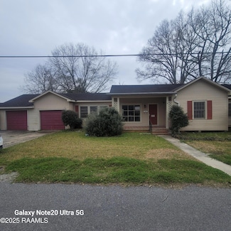 809 Loraine St, Abbeville, LA 70510
