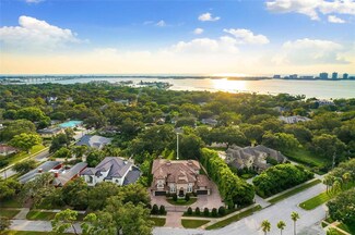 1600 Magnolia Rd, Belleair, FL 33756