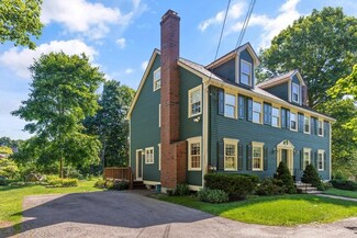 3 Greystone Ln Unit A, Rockport, MA 01966