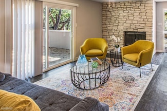 1430 Redbud Cove Unit 8, West Lake Hills, TX 78746