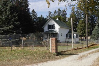 1121 Sherman Ridge Rd, Waukon, IA 52172
