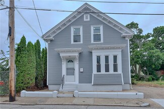 44 Merrick St, Pawtucket, RI 02860