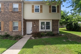 3 Penn Cir Unit D, Newport News, VA 23606