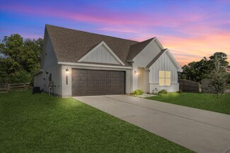 343 Lakeway Cir, Anahuac, TX 77514