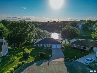 4901 S Sir Lionel Ct, Mapleton, IL 61547