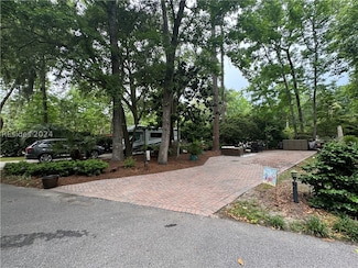 172 Arrow Rd, Hilton Head Island, SC 29928