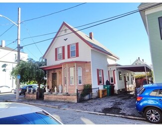 12 Pollard St, Lowell, MA 01852