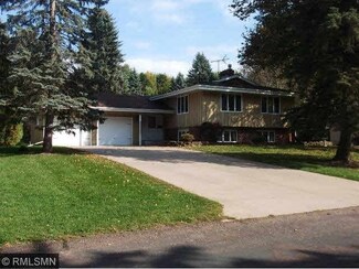 3044 Lake St N, Maplewood, MN 55109