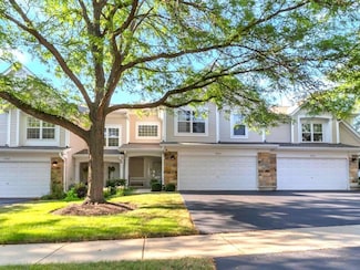 2902 Belle Ln, Schaumburg, IL 60193