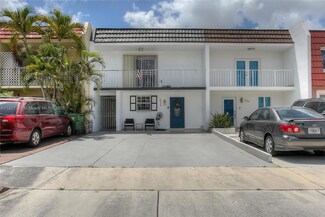 834 W 80th Place, Hialeah, FL 33014