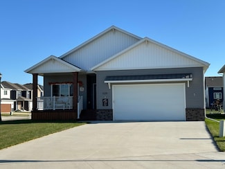 5219 11th St W, Riverside, ND 58078