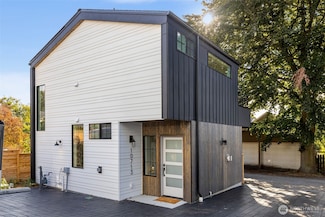 10713 2nd Ave NW, Seattle, WA 98177