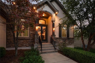 1617 NE Shadow Valley Dr, Lees Summit, MO 64064