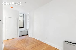 281 Grand St Unit 2-R, New York, NY 10002