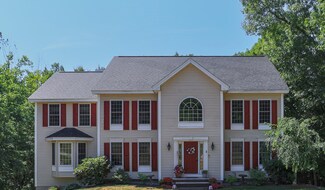 5 Hamilton Ln, Salem, NH 03079