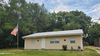 10507 Prospect Ave, Hampton, FL 32044