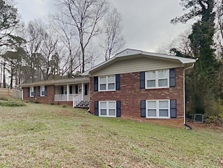 2550 Stoney Brook Ln NE, Marietta, GA 30062