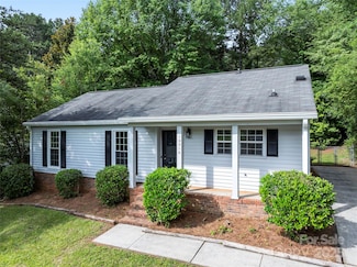 10016 Heathergate Ln, Mint Hill, NC 28227