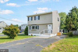 6916 Birdwood Ave, Middle River, MD 21220