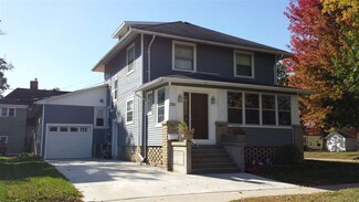 301 E Marion St, Manchester, IA 52057