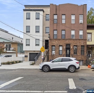 244 Webster Ave Unit 1, Jersey City, NJ 07307