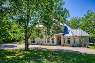 3560 Wm B Travis Ln, Brenham, TX 77833