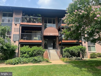 210 Park Terrace Ct SE Unit 66, Vienna, VA 22180