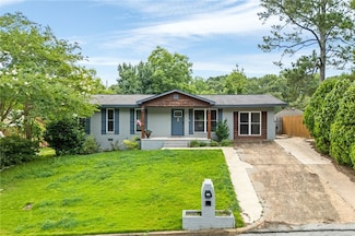 608 Edgewood Dr, Auburn, AL 36832