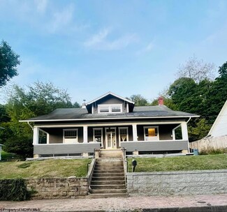 155 S Walnut St, Philippi, WV 26416
