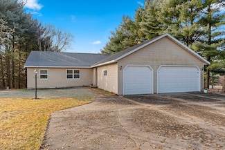 N189 E Cedar Springs Dr, Neshkoro, WI 54960