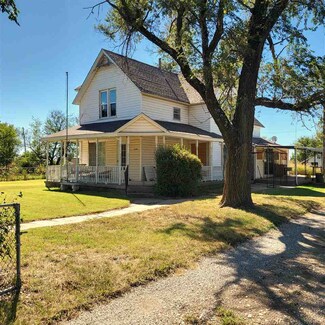 1129 Elm Ave, Ponca City, OK 74604
