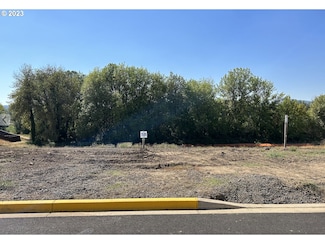 3023 NW Shadden Dr Unit 58, McMinnville, OR 97128