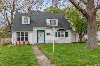 624 S 4th St, Le Sueur, MN 56058