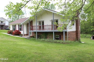 641 Dryden Heights Dr, Dryden, VA 24243