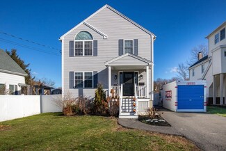 16 1/2 Hingston St, Peabody, MA 01960