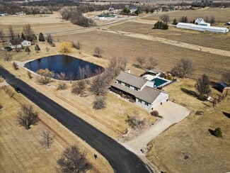 22377 Sangamon Dr, Carlock, IL 61725