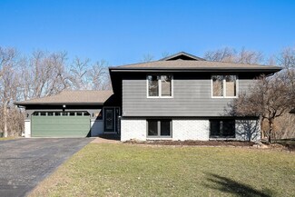 6648 Edgemont Blvd N, Brooklyn Park, MN 55428