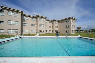3100 Harbor Blvd Unit 114, Port Charlotte, FL 33952