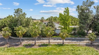 17663 Island Dr, Madera, CA 93636