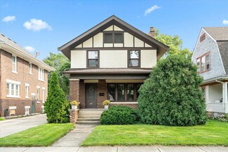 847 Garfield Ave, Aurora, IL 60506