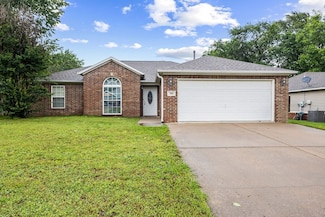 309 Ryan Ct, Siloam Springs, AR 72761
