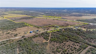 124 County Road 164, George West, TX 78022