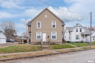 120 N Pine St, Davenport, IA 52802