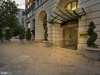 601 Pennsylvania Ave NW Unit 612, Washington, DC 20004