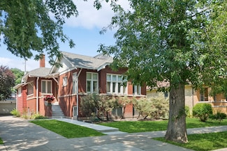 3622 N Avers Ave, Chicago, IL 60618