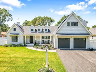 25 Clam Ln, East Falmouth, MA 02536