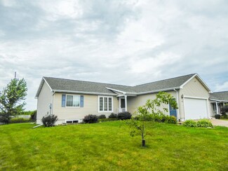 114 N Birch Cir, Janesville, IA 50647