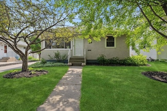1462 Cohansey St, Saint Paul, MN 55117